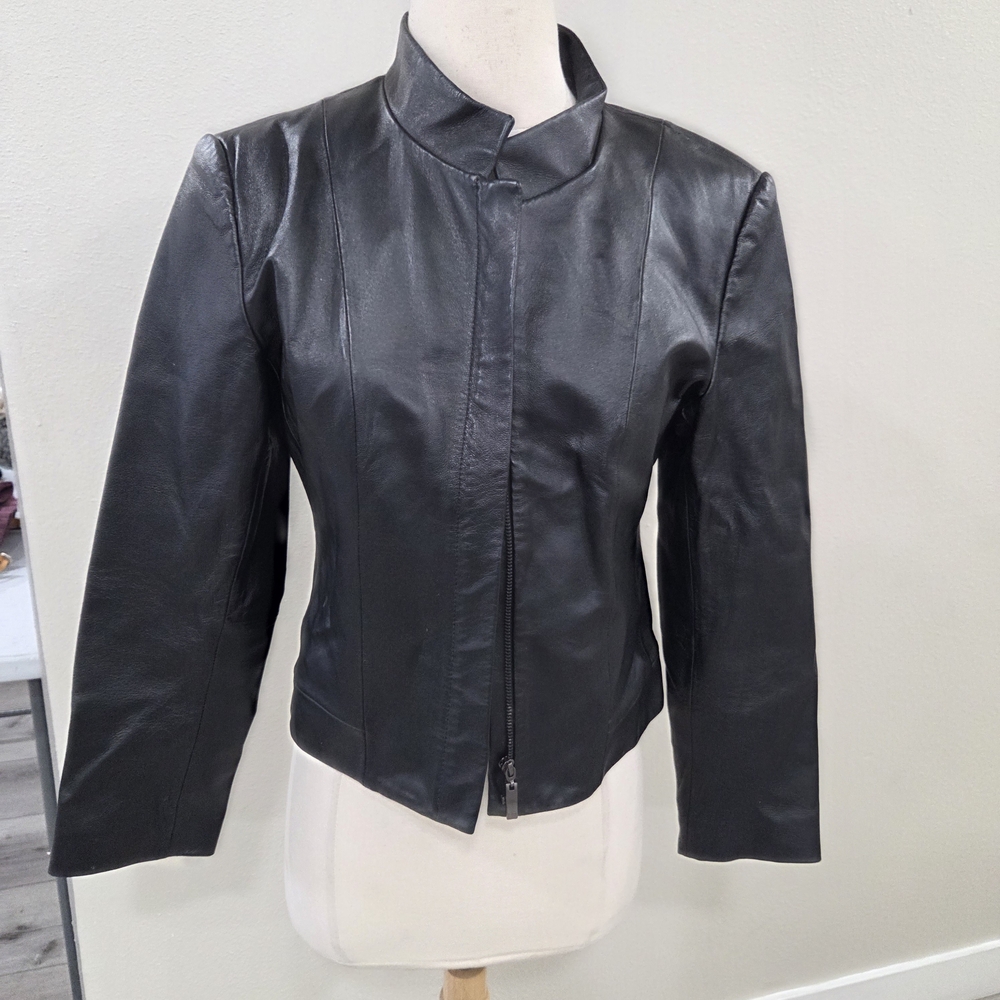 Elegant Women's Black Leather Jacket